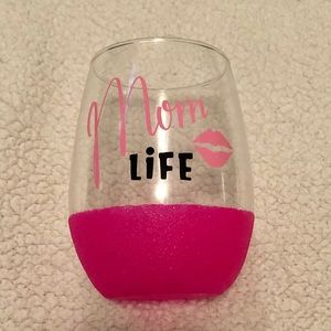 HandMade Mom Life wine glass